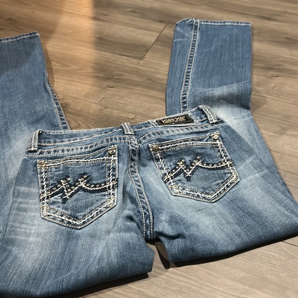 Miss Me Jeans - Picture 2 of 7